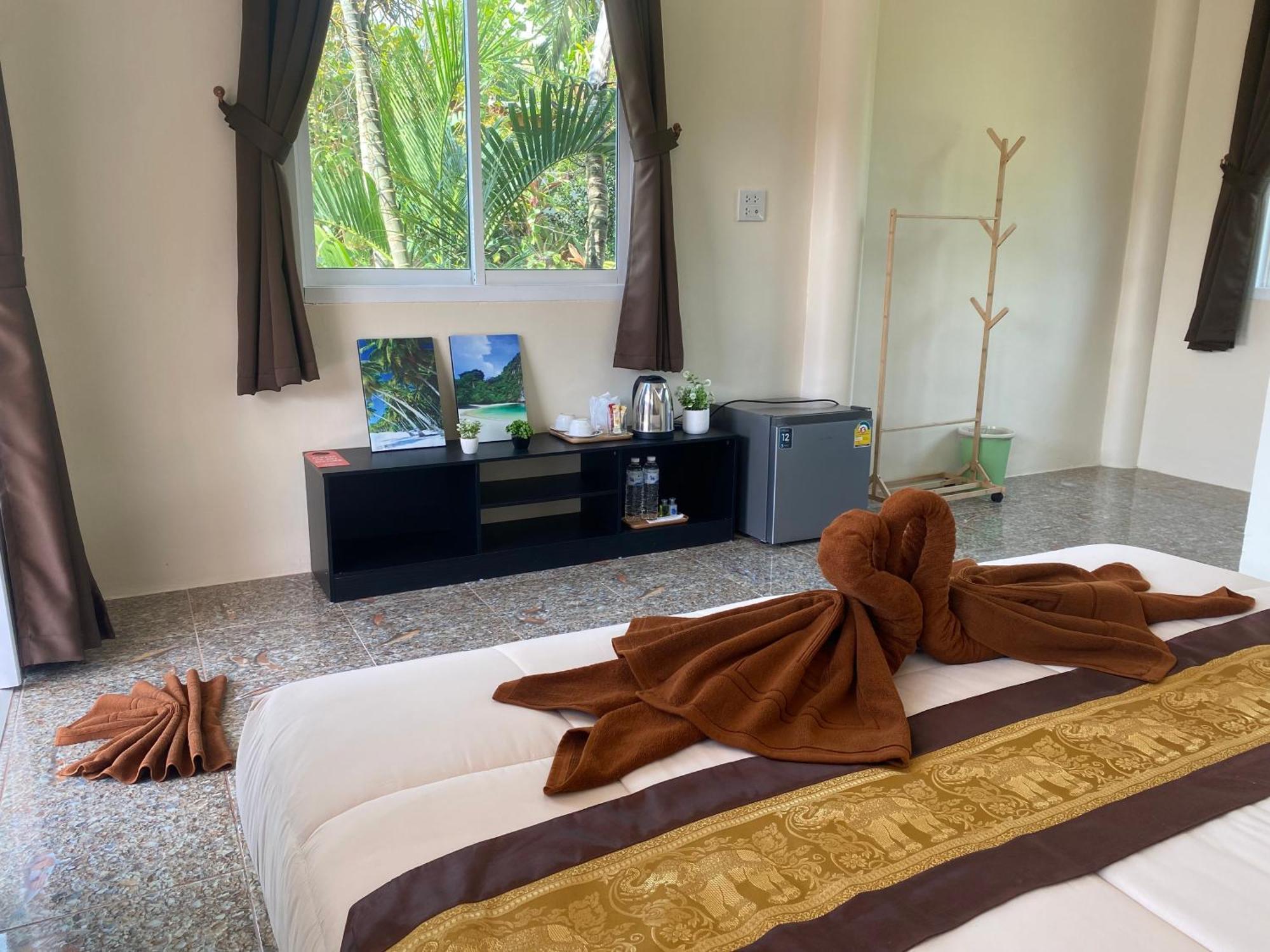 Arya Bungalow Ko Lanta Exterior foto
